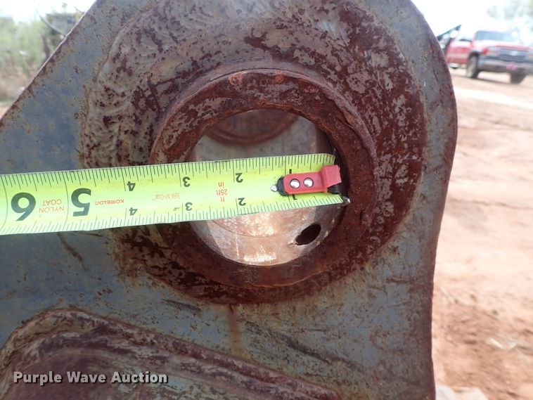 image for item DJ5526 TAG  42"W excavator bucket