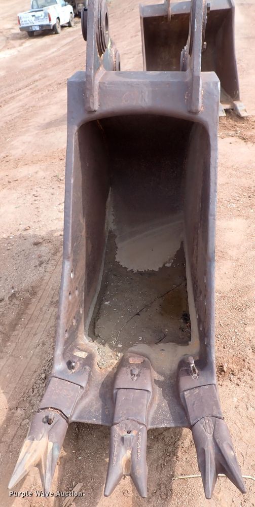 image for item DJ5527 Esco  24"W excavator bucket