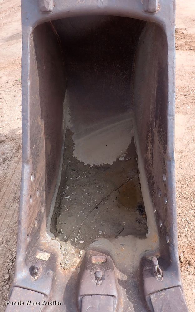 image for item DJ5527 Esco  24"W excavator bucket