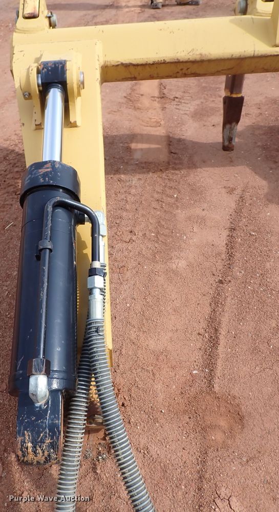 image for item DJ5528 Caterpillar 963D  ripper