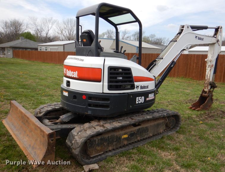 image for item DJ8723 2017 Bobcat E50  mini excavator