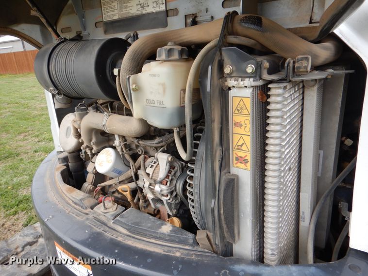 image for item DJ8723 2017 Bobcat E50  mini excavator