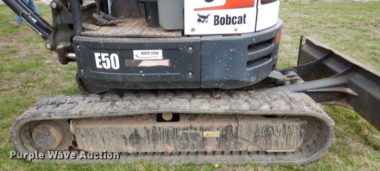 image for item DJ8723 2017 Bobcat E50  mini excavator
