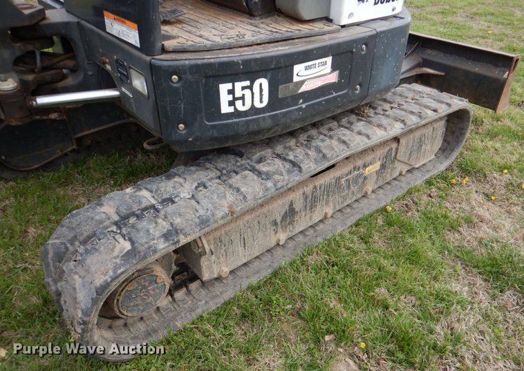 image for item DJ8723 2017 Bobcat E50  mini excavator