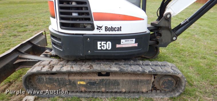 image for item DJ8723 2017 Bobcat E50  mini excavator