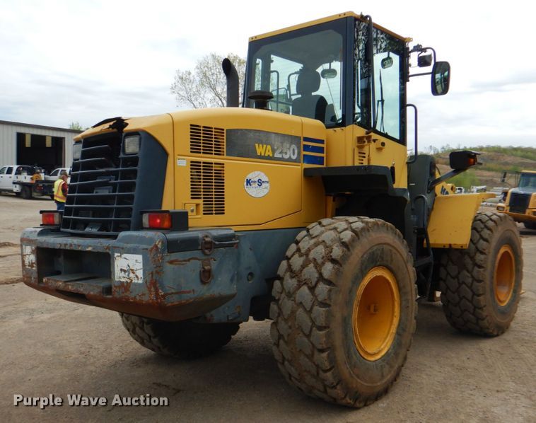 image for item DJ8737 2003 Komatsu WA250-5L  wheel loader