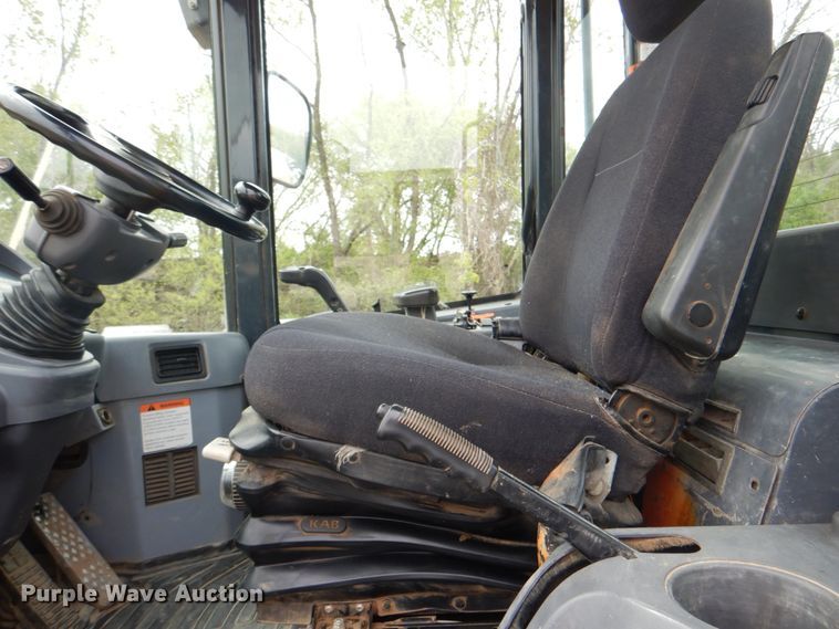 image for item DJ8737 2003 Komatsu WA250-5L  wheel loader