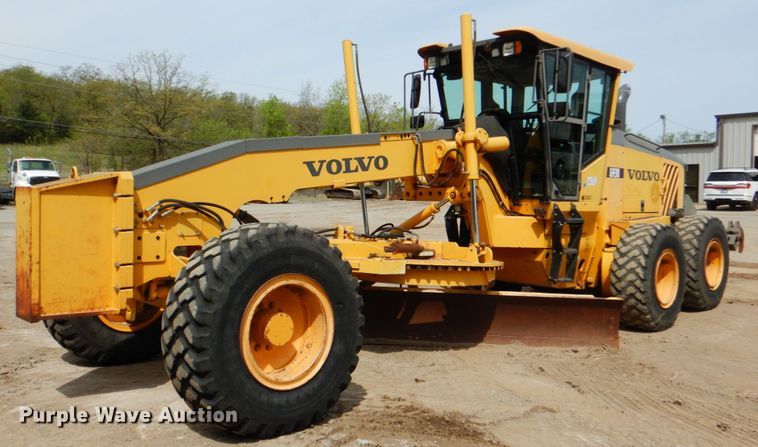 image for item DJ8738 2007 Volvo G930  motor grader