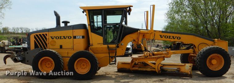 image for item DJ8738 2007 Volvo G930  motor grader