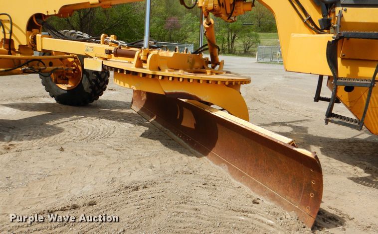 image for item DJ8738 2007 Volvo G930  motor grader