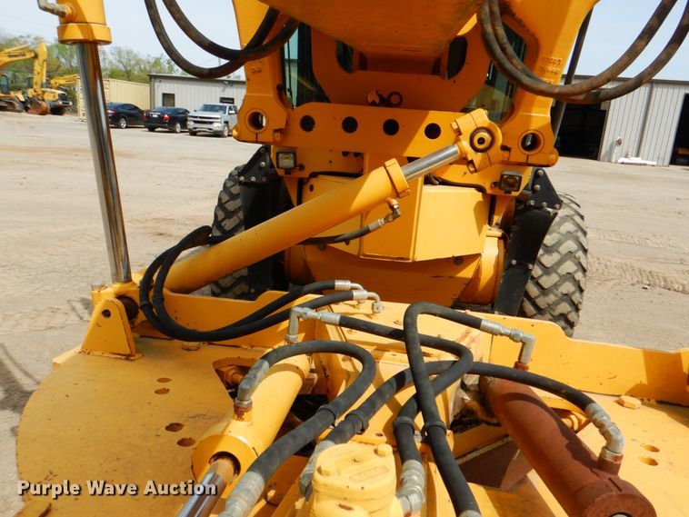 image for item DJ8738 2007 Volvo G930  motor grader