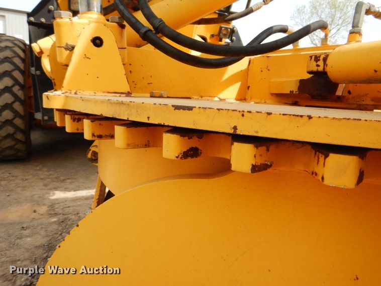 image for item DJ8738 2007 Volvo G930  motor grader