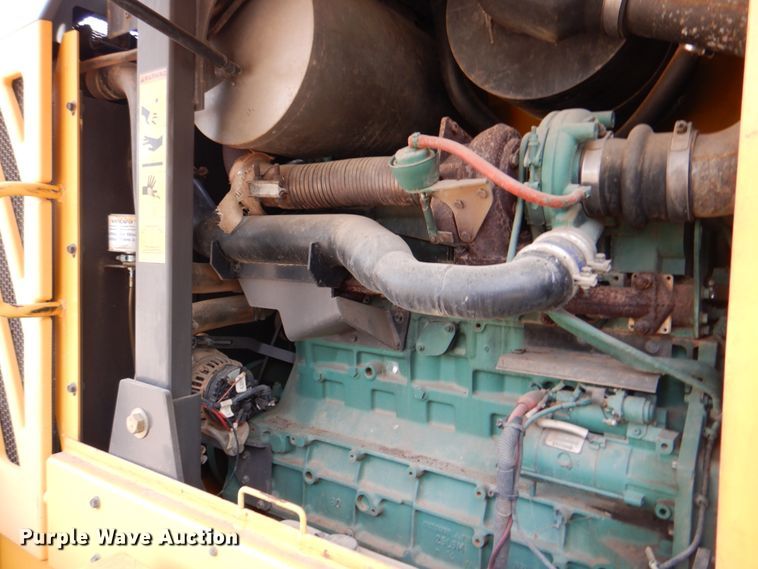 image for item DJ8738 2007 Volvo G930  motor grader