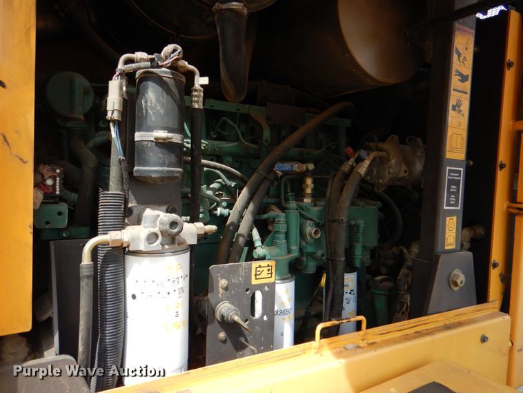 image for item DJ8738 2007 Volvo G930  motor grader