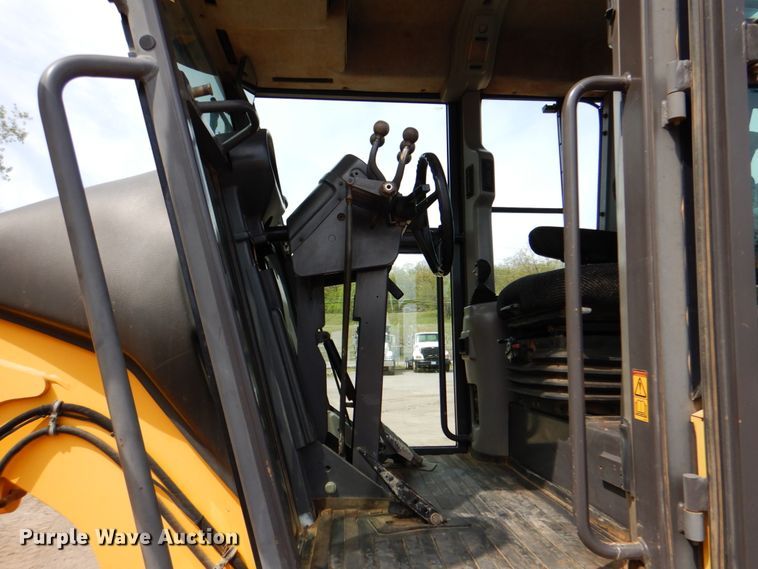 image for item DJ8738 2007 Volvo G930  motor grader