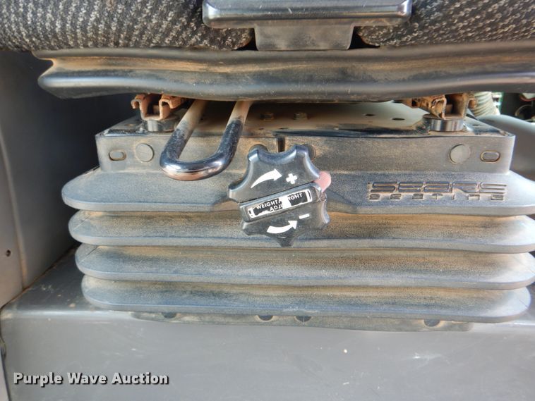 image for item DJ8738 2007 Volvo G930  motor grader