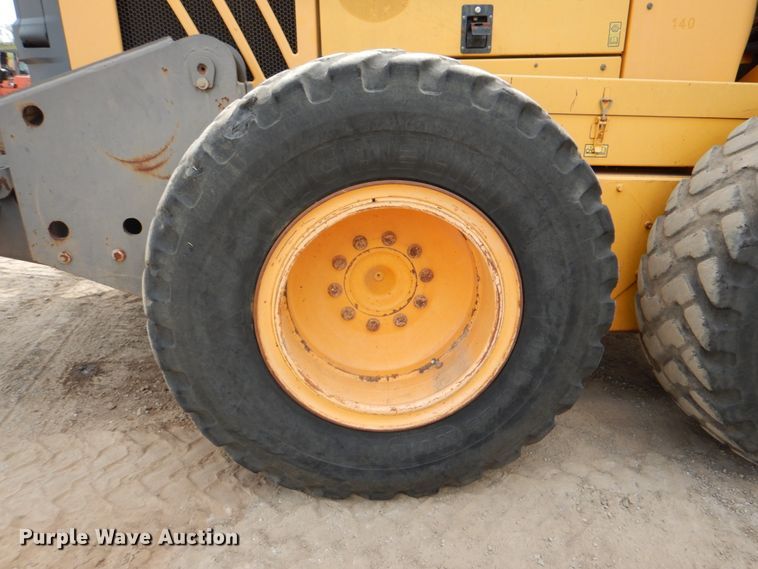 image for item DJ8738 2007 Volvo G930  motor grader