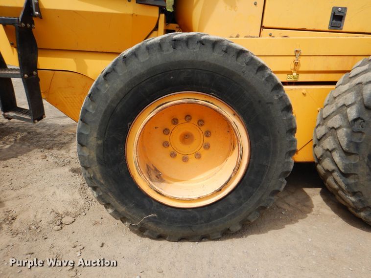 image for item DJ8738 2007 Volvo G930  motor grader