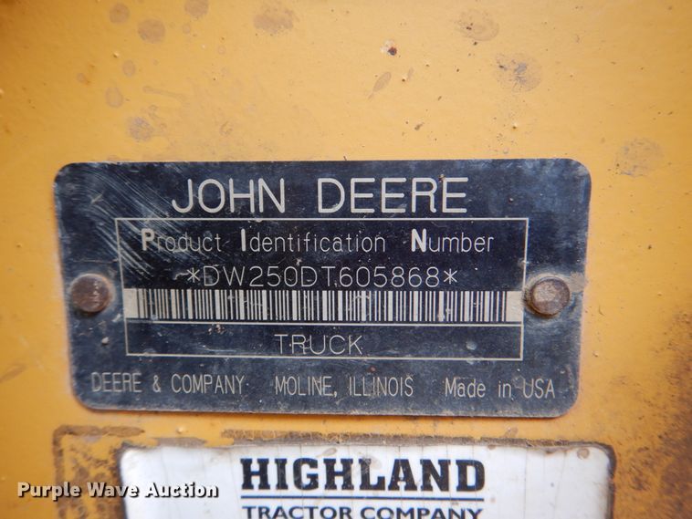 image for item DJ8739 2006 John Deere 250D  haul truck