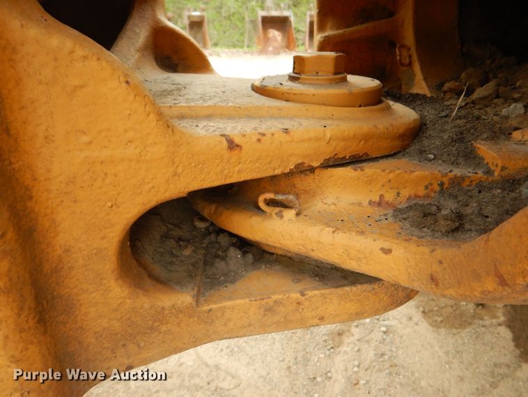 image for item DJ8740 2006 Case 325  haul truck