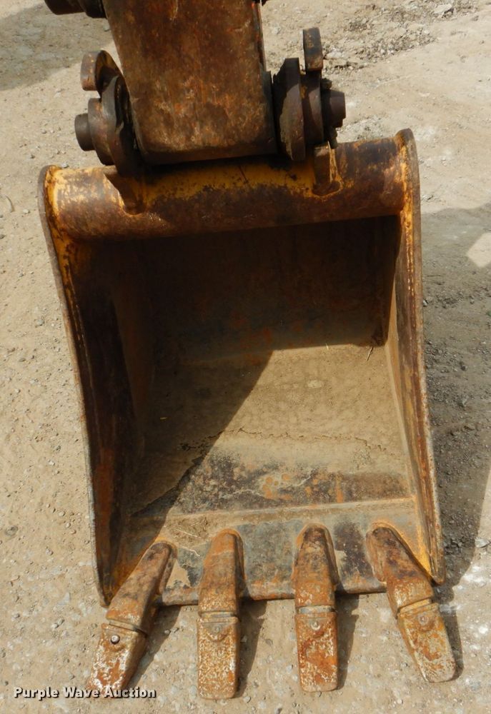 image for item DJ8741 2007 John Deere 27D  mini excavator