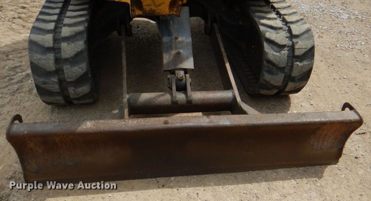 image for item DJ8741 2007 John Deere 27D  mini excavator