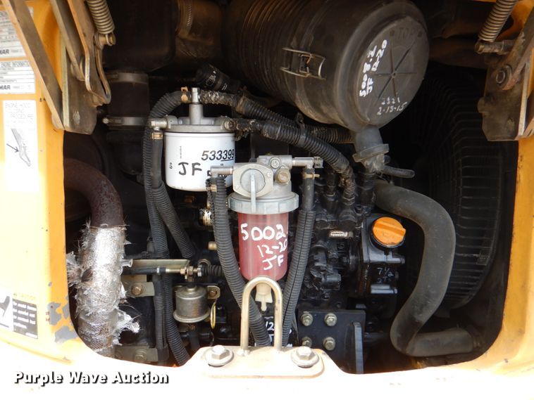 image for item DJ8741 2007 John Deere 27D  mini excavator