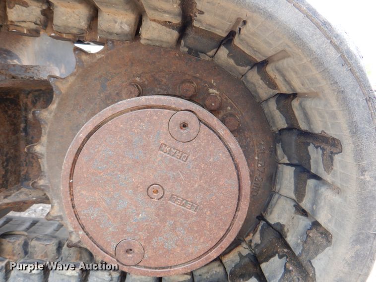 image for item DJ8741 2007 John Deere 27D  mini excavator