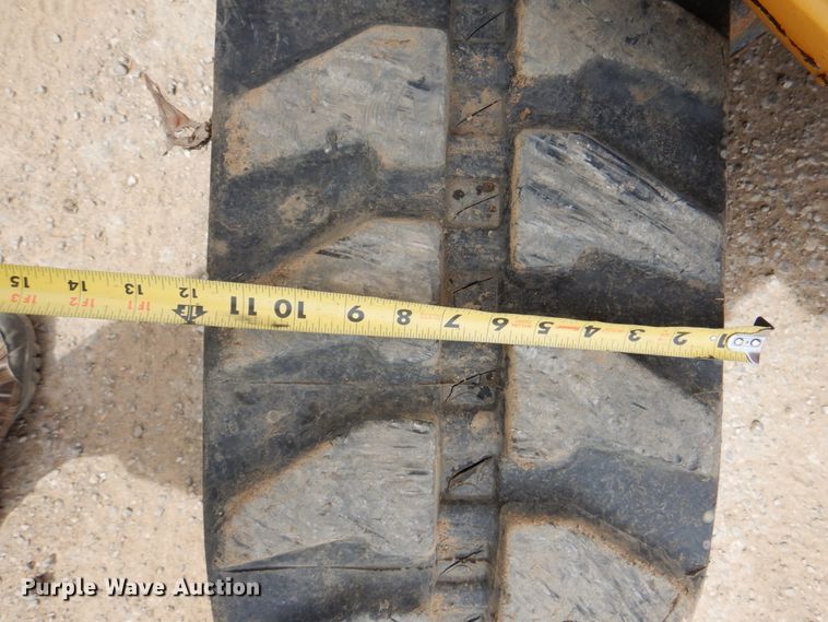 image for item DJ8741 2007 John Deere 27D  mini excavator