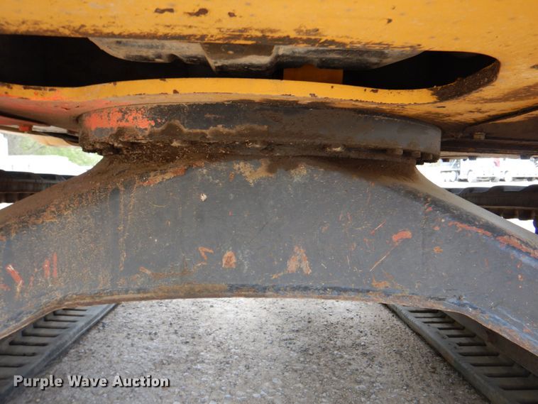 image for item DJ8741 2007 John Deere 27D  mini excavator