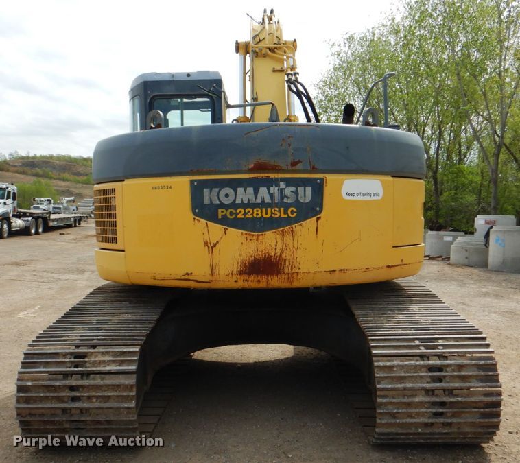 image for item DJ8742 2003 Komatsu PC228USLC-3  excavator
