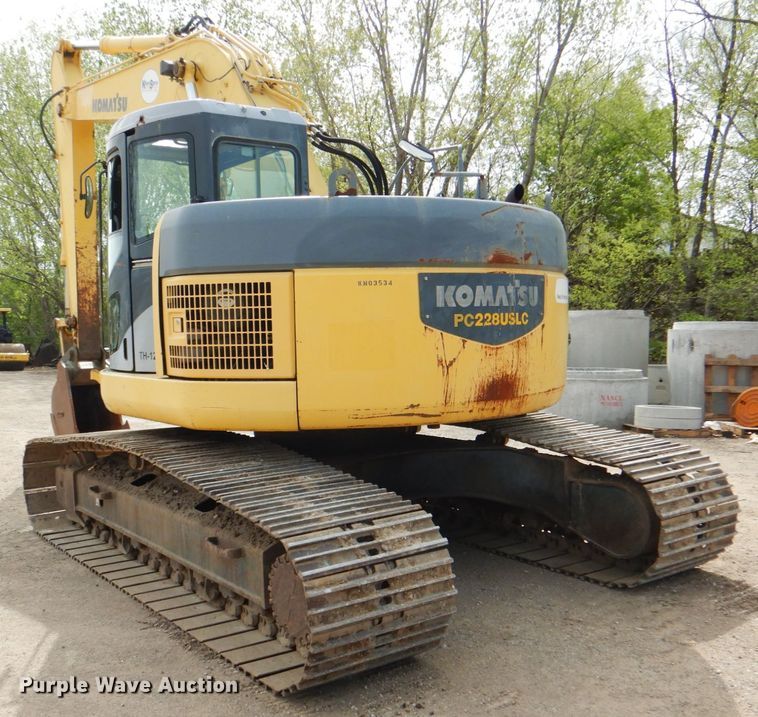 image for item DJ8742 2003 Komatsu PC228USLC-3  excavator