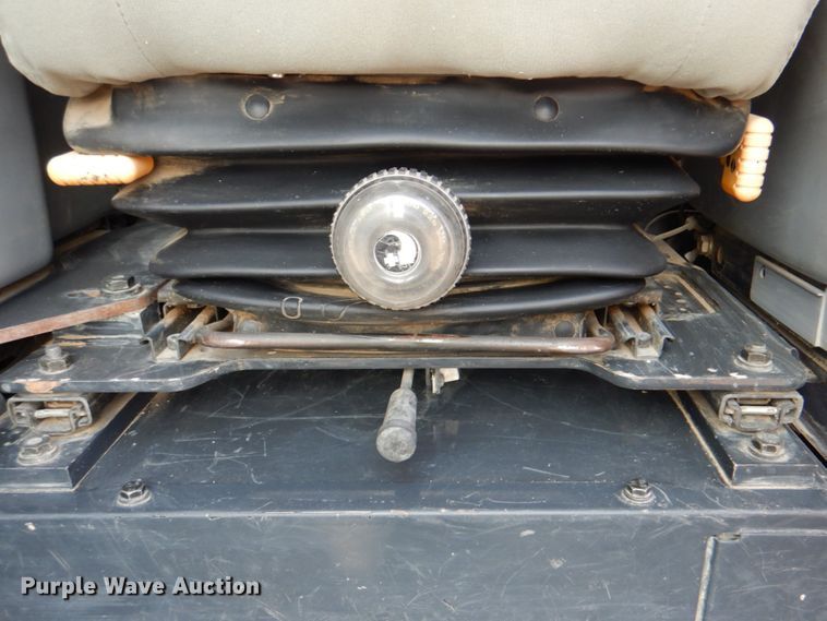 image for item DJ8742 2003 Komatsu PC228USLC-3  excavator