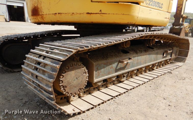 image for item DJ8742 2003 Komatsu PC228USLC-3  excavator
