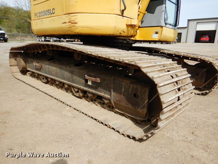 image for item DJ8742 2003 Komatsu PC228USLC-3  excavator