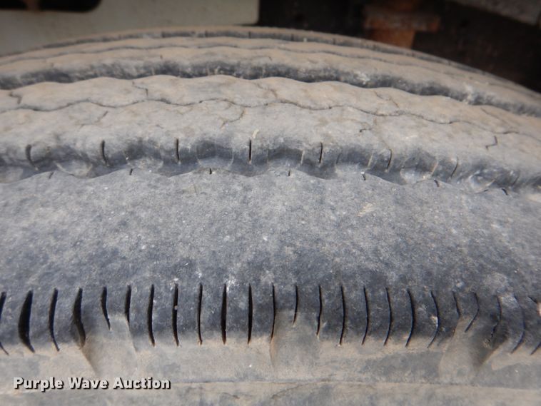 image for item DJ8747 1999 International 9200  dump truck