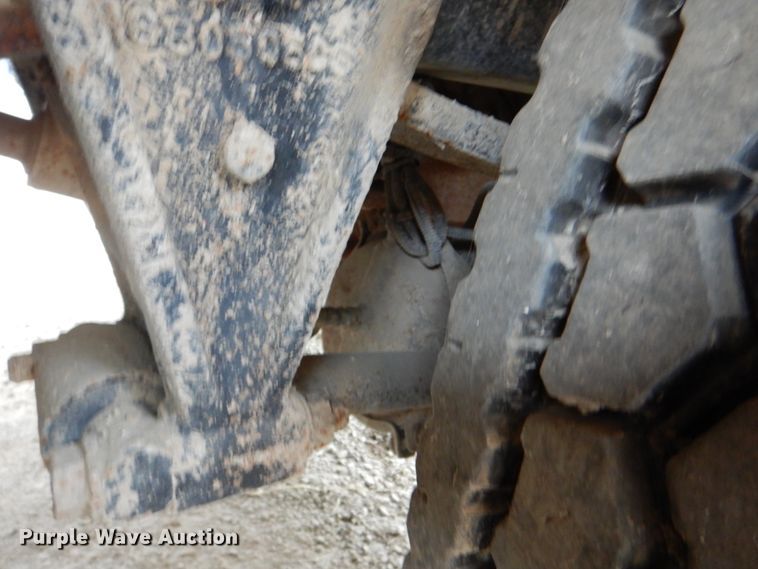 image for item DJ8747 1999 International 9200  dump truck