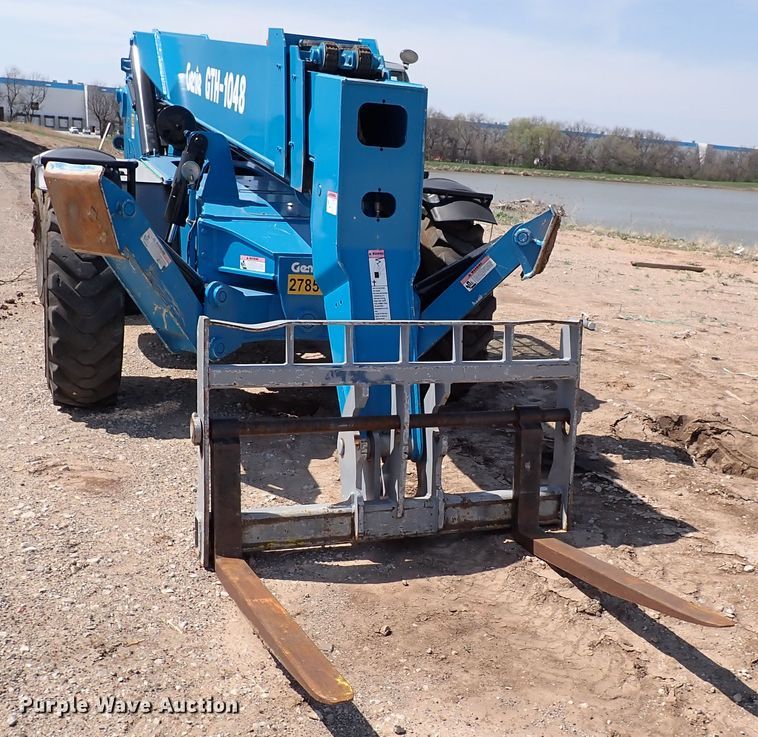 image for item DK4672 Genie GTH-1048  telehandler