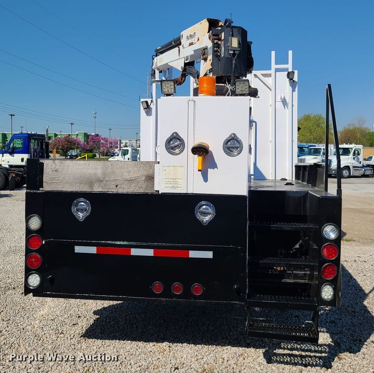 image for item DK4741 2004 Freightliner Business Class M2  utility / service truck