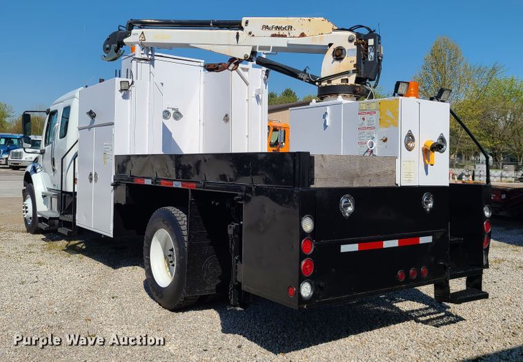 image for item DK4741 2004 Freightliner Business Class M2  utility / service truck