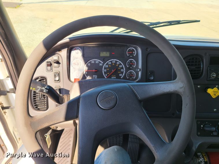 image for item DK4741 2004 Freightliner Business Class M2  utility / service truck