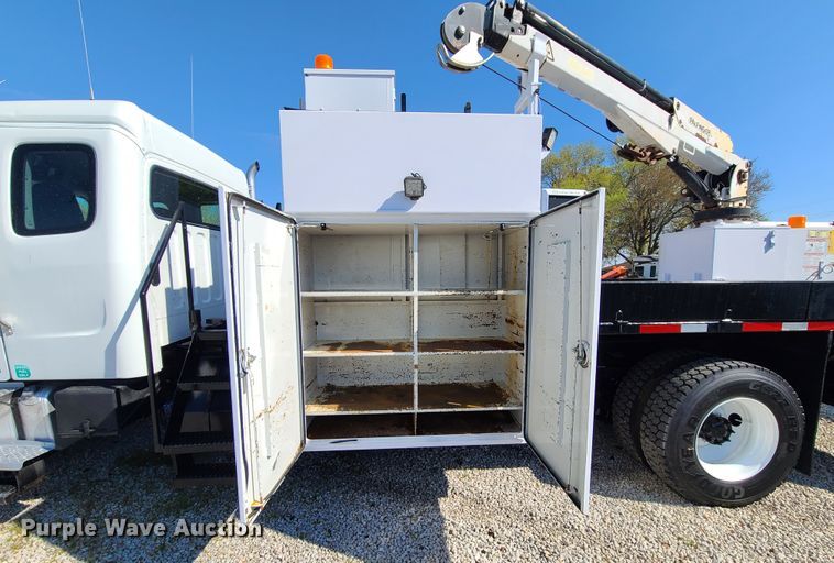 image for item DK4741 2004 Freightliner Business Class M2  utility / service truck