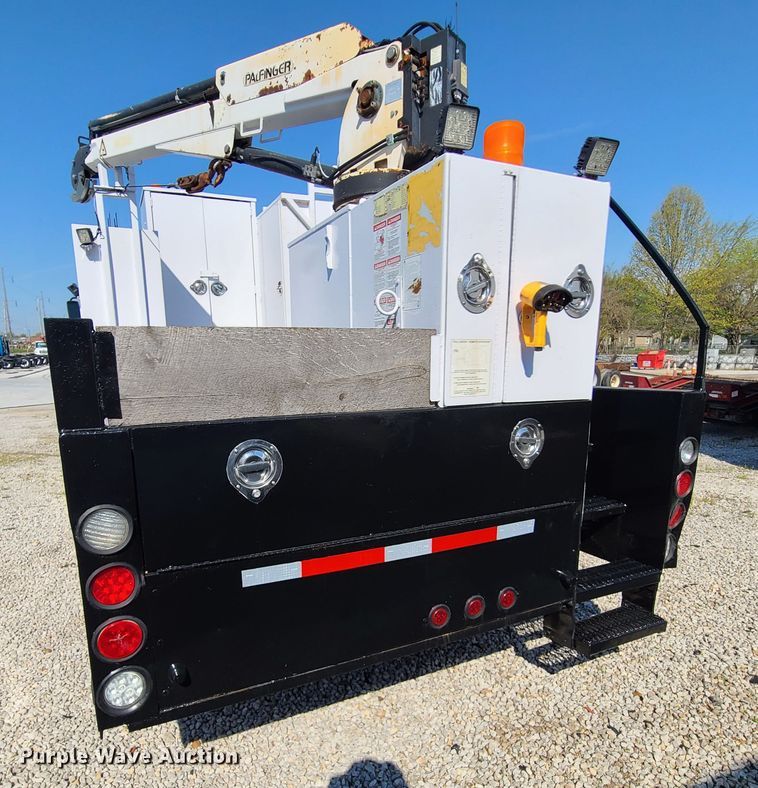 image for item DK4741 2004 Freightliner Business Class M2  utility / service truck