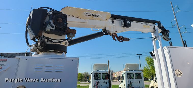 image for item DK4741 2004 Freightliner Business Class M2  utility / service truck