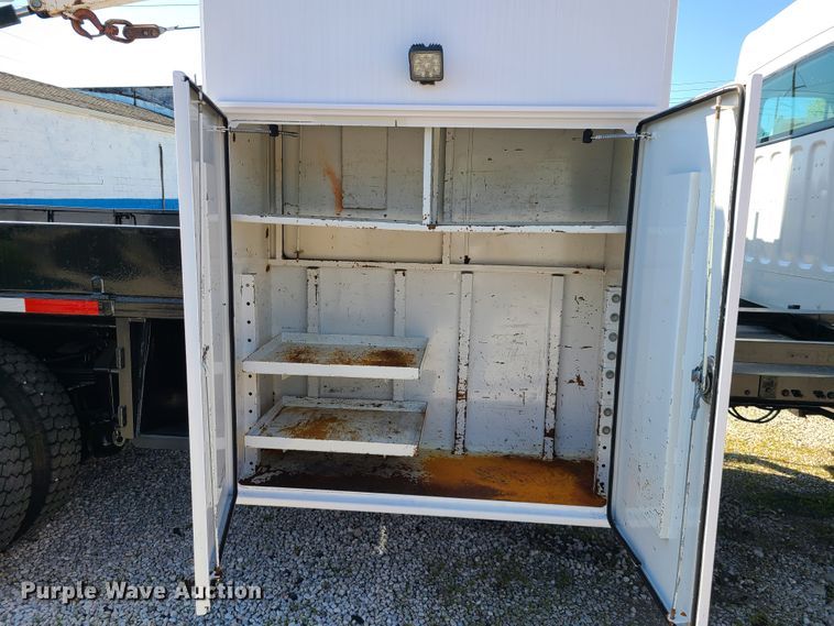 image for item DK4741 2004 Freightliner Business Class M2  utility / service truck