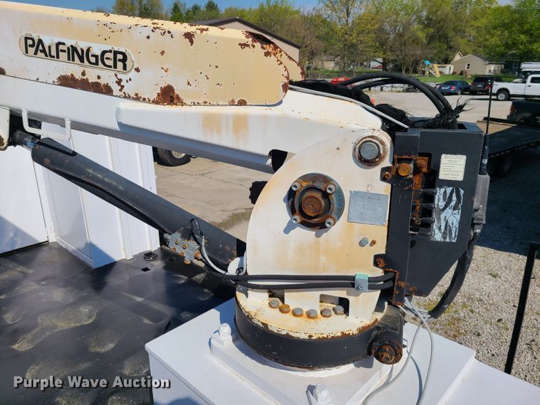 image for item DK4741 2004 Freightliner Business Class M2  utility / service truck