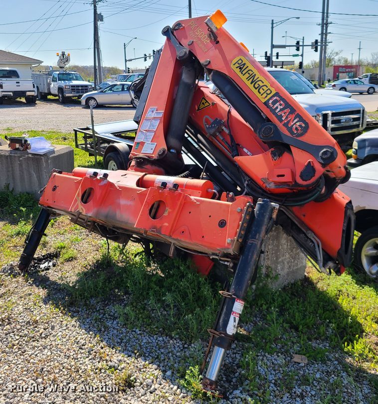 image for item DK4742 2006 Palfinger PK15002 knuckle boom crane