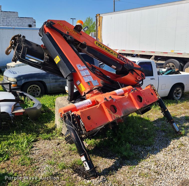 image for item DK4742 2006 Palfinger PK15002 knuckle boom crane