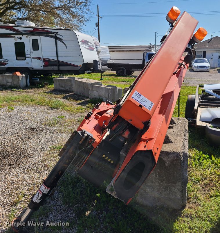 image for item DK4742 2006 Palfinger PK15002 knuckle boom crane