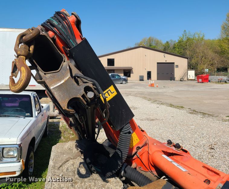 image for item DK4742 2006 Palfinger PK15002 knuckle boom crane